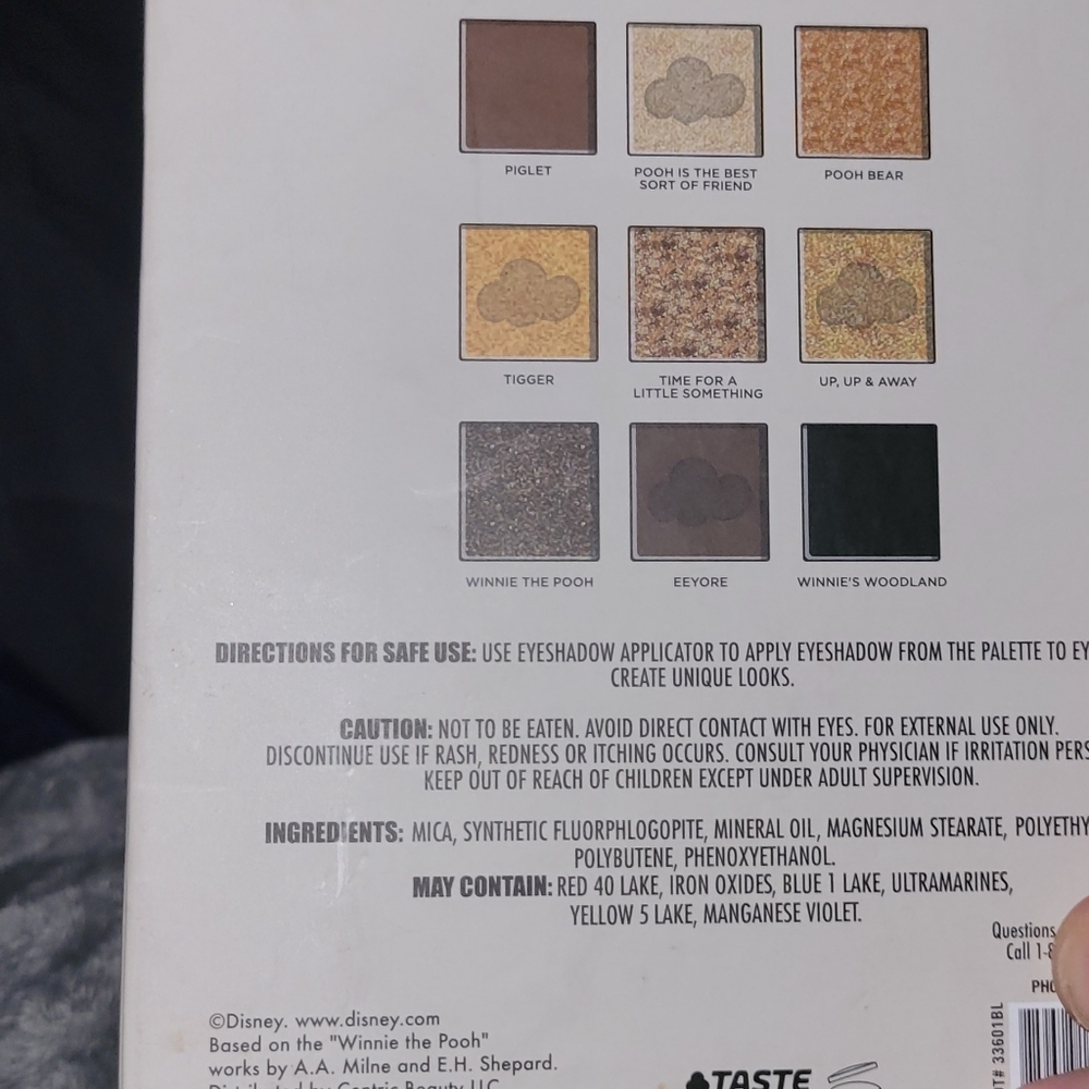 Disney Winnie the Pooh eyeshadow